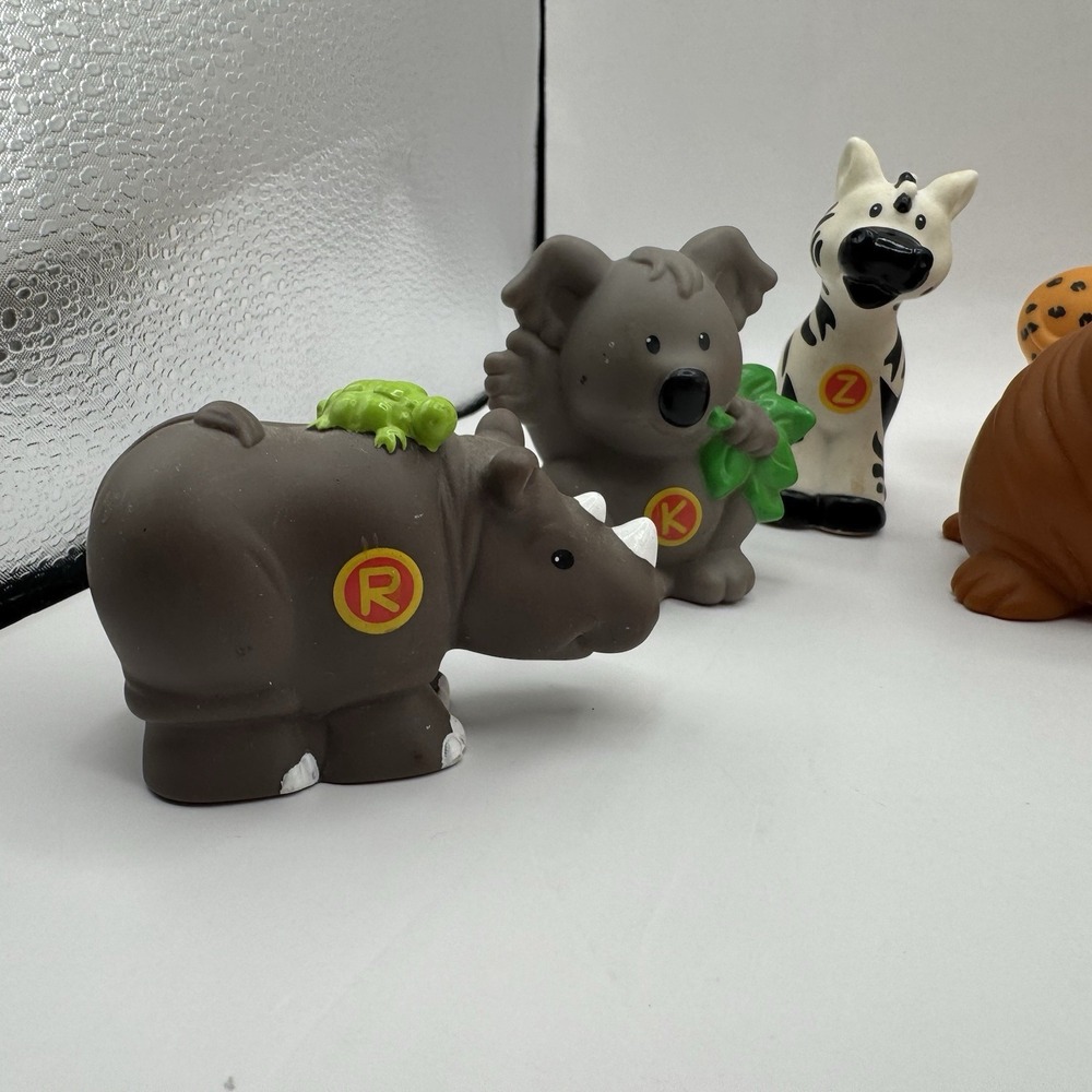 Fisher Price Little People ALPHABET ZOO Letter Animal Figures LOT of 11 - Picture 2 of 7